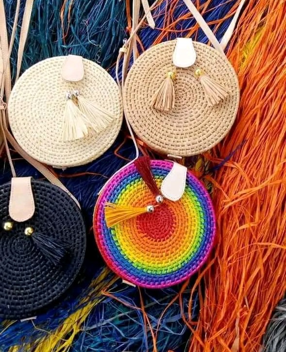Bandolière crochet en raphia