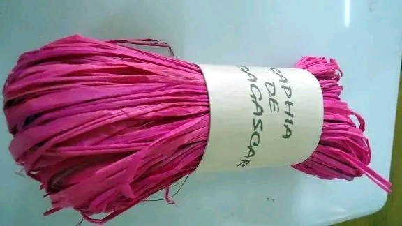 Natural aphia from Madagascar used for handcrafted bags – wholesaler and importer